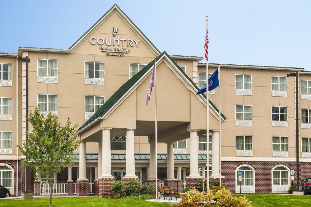 Country Inn & Suites by Radisson Harrisburg at Union Deposit Road PA image 1
